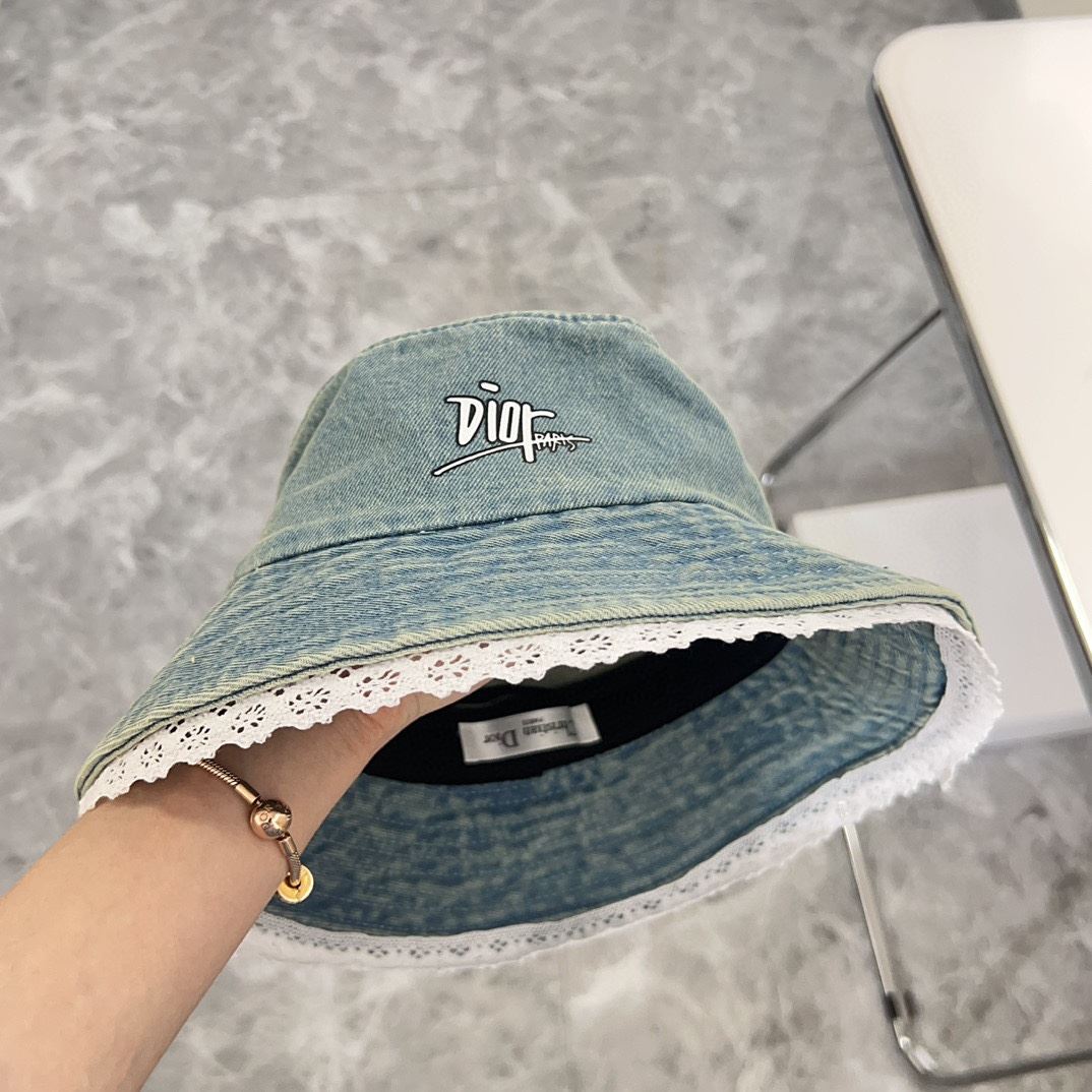 Christian Dior Caps